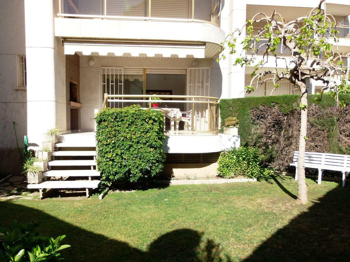 100M2 Big Apartment Private Garden And Pool/ 100M2 Gran Apartamento Jardin Privado Y Piscina / Acogedor Apartamento En Zona Tranquila Y Agradable Cambrils Exterior photo